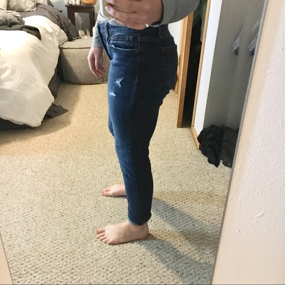 Joe’s Jeans Skinny Ankle Distressed Jean